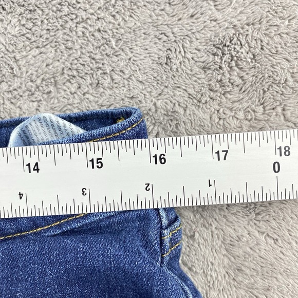 Singnature Levis  Capri Jeans Womens 12‎ Blue Dark Wash Mid Rise - Picture 7 of 15